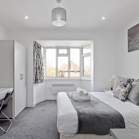 South Harrow Apartment 런던 외부 사진