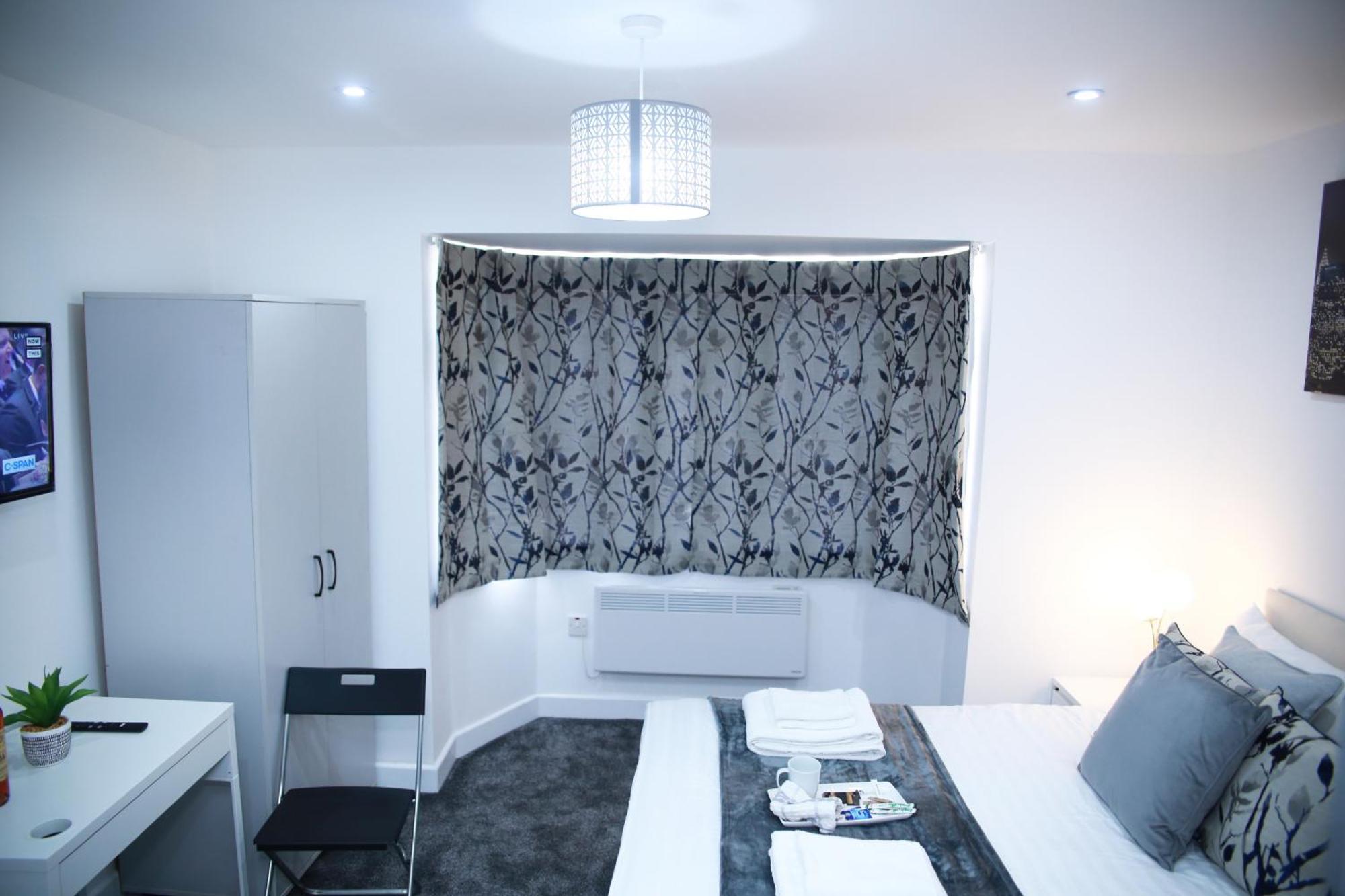South Harrow Apartment 런던 외부 사진