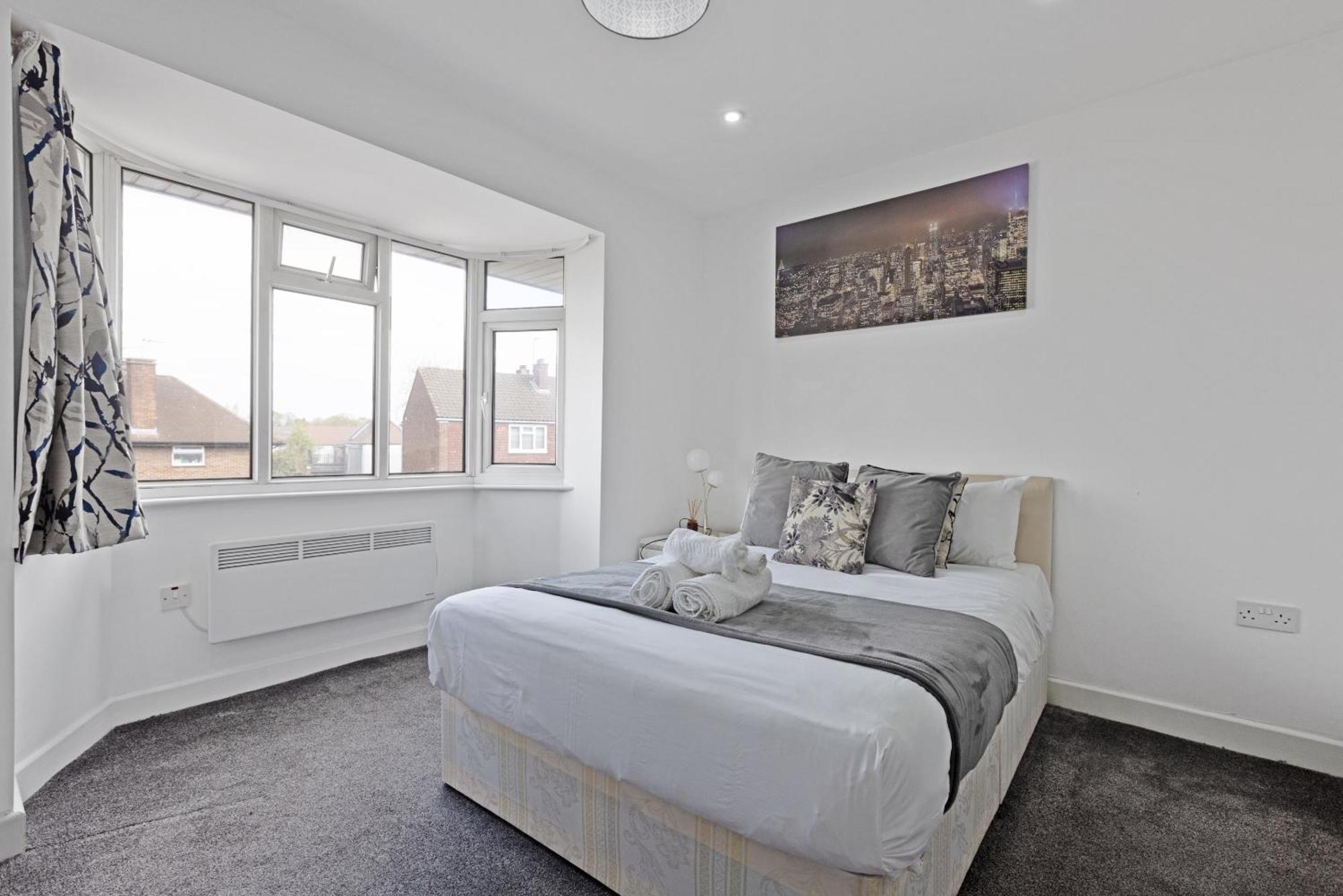 South Harrow Apartment 런던 외부 사진